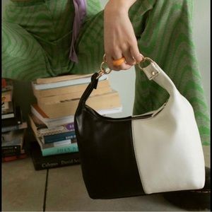 ▪️UO Faux Leather Mini Shoulder Bag▪️